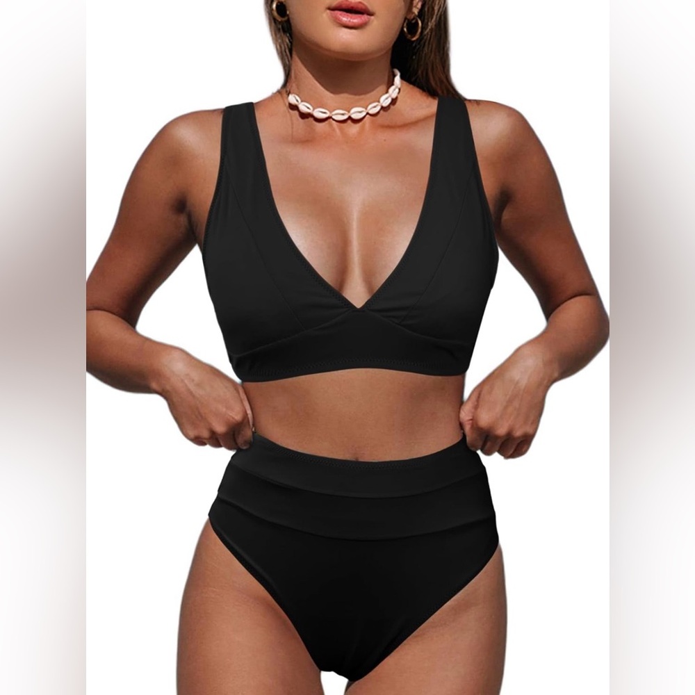 Hilinker Women's Bikini Swimsuit… Size Medium. BNWT